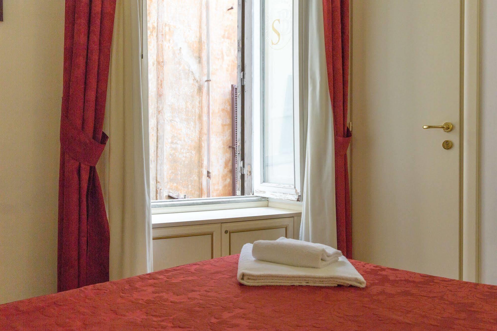 Best Suites Pantheon Rome Exterior photo